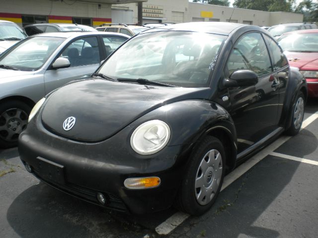 2001 Volkswagen New Beetle Quad Cab 4x2 Shortbox XLT