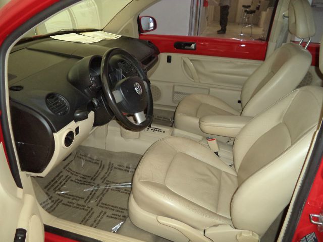 2001 Volkswagen New Beetle SE Crew Cab 4WD FFV