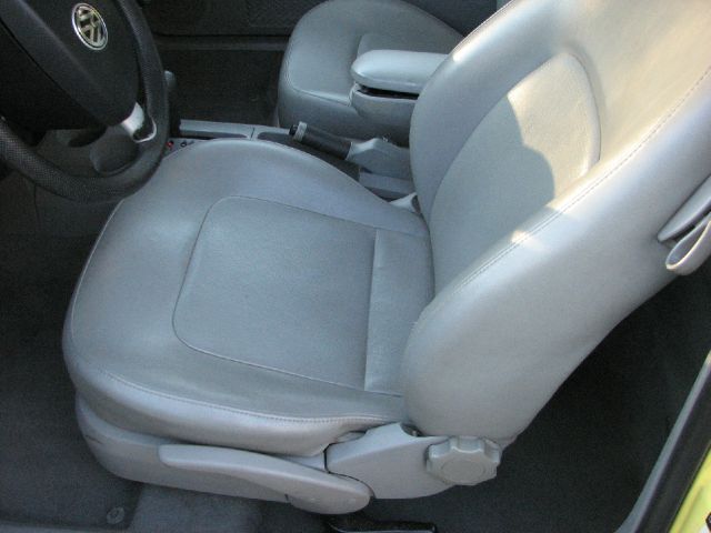 2001 Volkswagen New Beetle King Cab 4WD