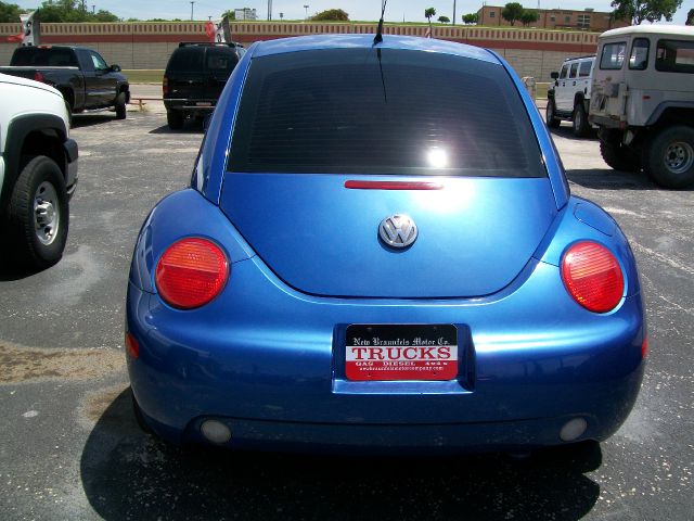 2001 Volkswagen New Beetle 4dr 112 WB AWD