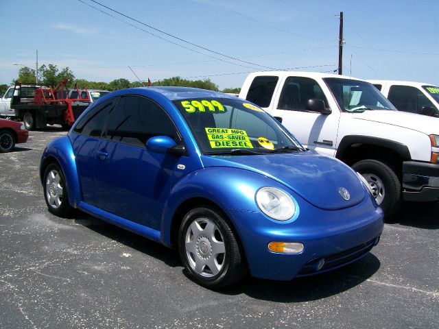 2001 Volkswagen New Beetle 4dr 112 WB AWD