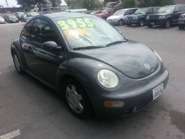 2001 Volkswagen New Beetle Quad Cab 4x2 Shortbox XLT
