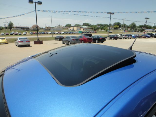 2001 Volkswagen New Beetle 4dr 112 WB AWD