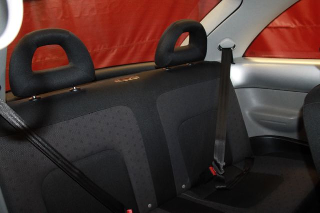 2001 Volkswagen New Beetle King Cab 4WD