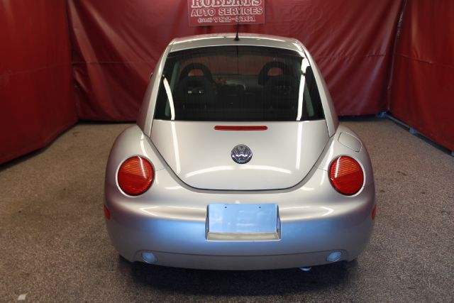 2001 Volkswagen New Beetle King Cab 4WD