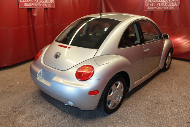 2001 Volkswagen New Beetle King Cab 4WD