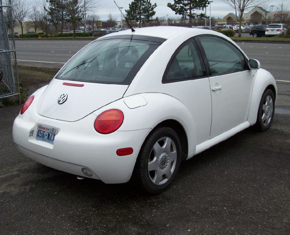 2001 Volkswagen New Beetle SE Crew Cab 4WD FFV