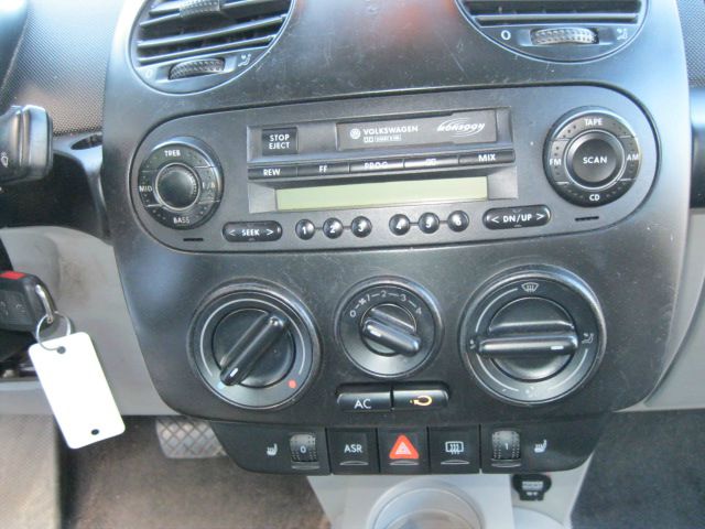 2001 Volkswagen New Beetle SE Crew Cab 4WD FFV