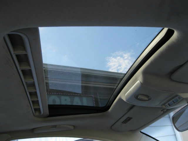 2001 Volkswagen New Beetle SE Crew Cab 4WD FFV