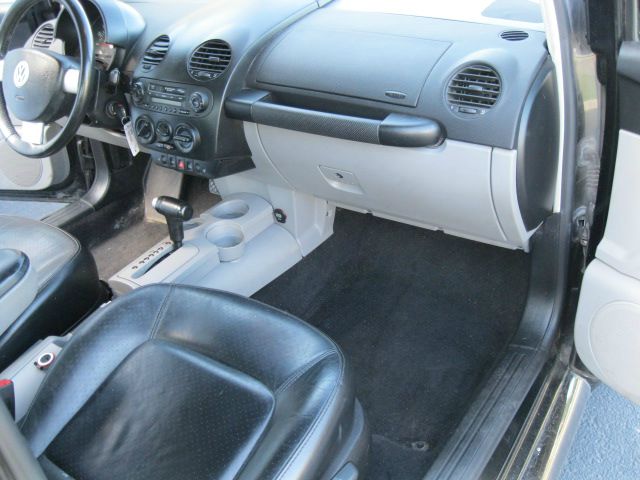 2001 Volkswagen New Beetle SE Crew Cab 4WD FFV