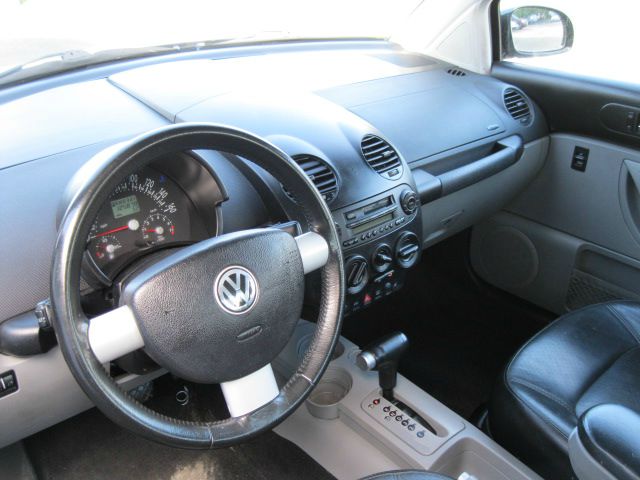 2001 Volkswagen New Beetle SE Crew Cab 4WD FFV