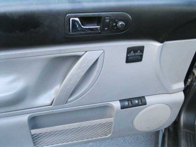 2001 Volkswagen New Beetle SE Crew Cab 4WD FFV