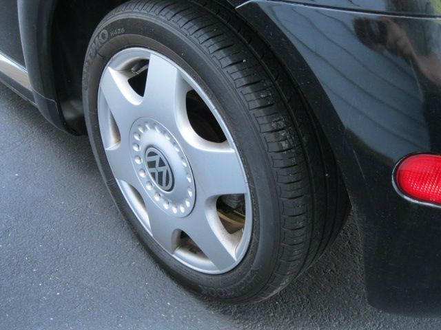 2001 Volkswagen New Beetle SE Crew Cab 4WD FFV