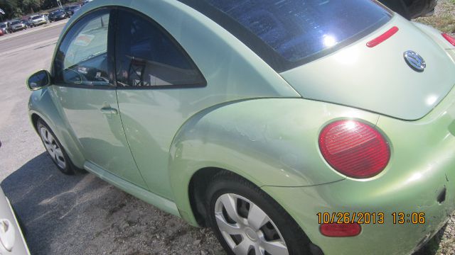 2001 Volkswagen New Beetle 4dr 112 WB AWD