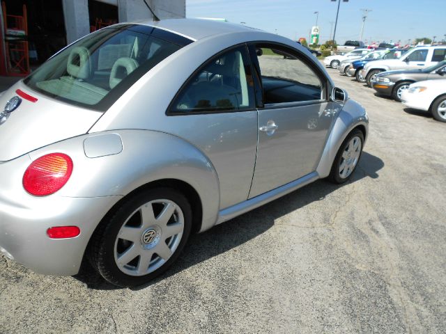 2001 Volkswagen New Beetle SE Crew Cab 4WD FFV
