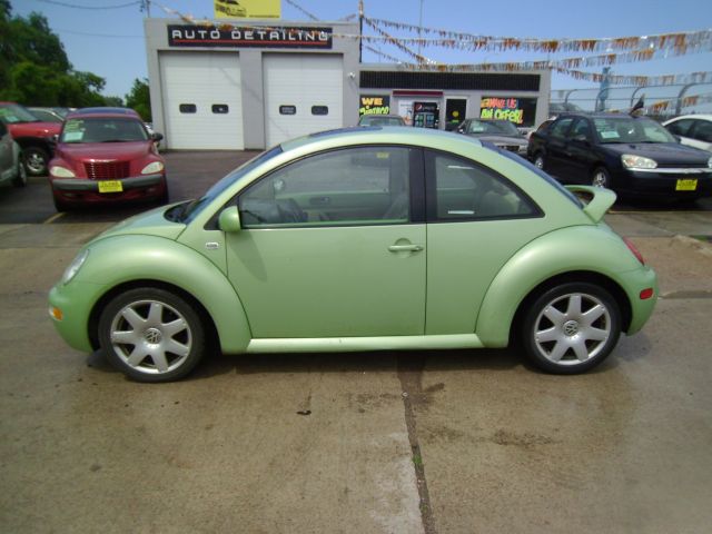 2002 Volkswagen New Beetle SE Crew Cab 4WD FFV