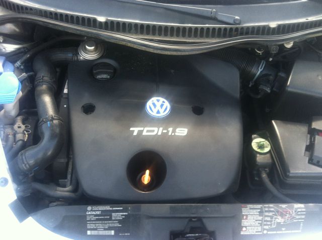 2002 Volkswagen New Beetle 4dr 112 WB AWD