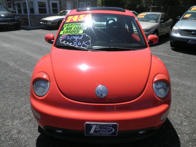 2002 Volkswagen New Beetle FWD 4dr Sport