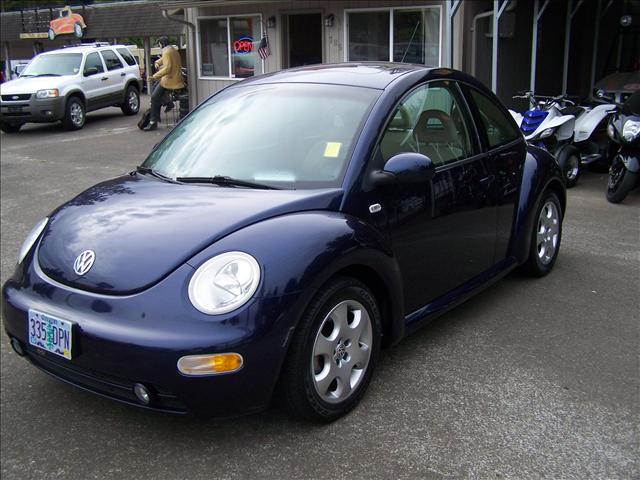2002 Volkswagen New Beetle FWD 4dr Sport