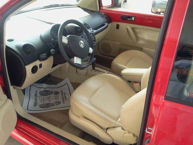 2002 Volkswagen New Beetle 4dr 112 WB AWD