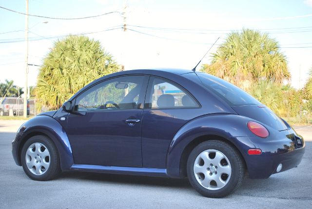 2002 Volkswagen New Beetle Quad Cab 4x2 Shortbox XLT