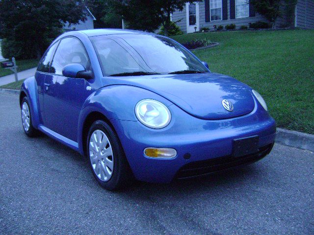 2002 Volkswagen New Beetle Quad Cab 4x2 Shortbox XLT
