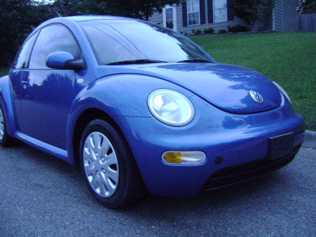2002 Volkswagen New Beetle Quad Cab 4x2 Shortbox XLT