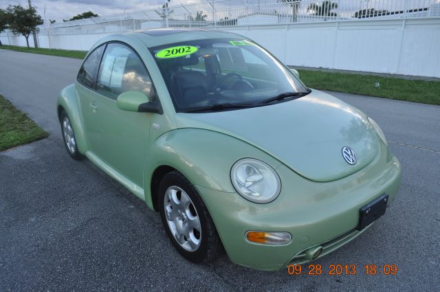 2002 Volkswagen New Beetle Quad Cab 4x2 Shortbox XLT