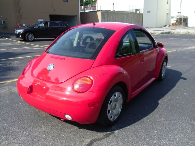 2002 Volkswagen New Beetle 4dr 112 WB AWD