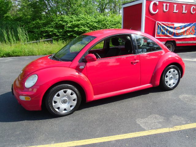 2002 Volkswagen New Beetle 4dr 112 WB AWD