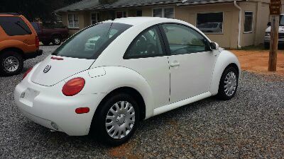 2002 Volkswagen New Beetle Quad Cab 4x2 Shortbox XLT