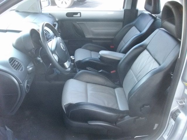 2002 Volkswagen New Beetle 4dr 112 Inch WB Eddie Bauer SUV