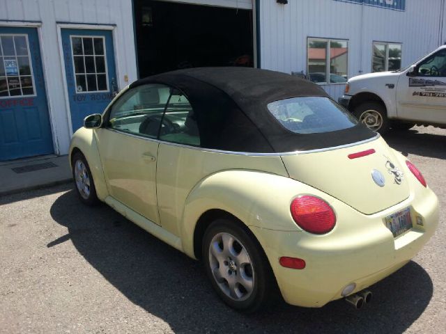 2003 Volkswagen New Beetle 2500 Extended Cab 4WD SLT