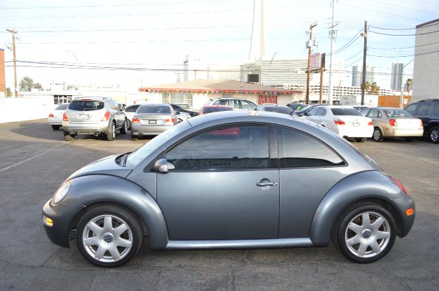 2003 Volkswagen New Beetle SEL Chrome Wheels/front Wheel Drive