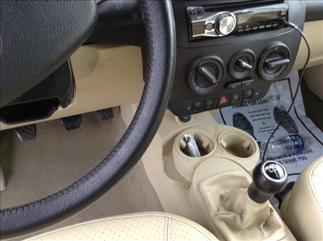 2003 Volkswagen New Beetle 2500 Extended Cab 4WD SLT