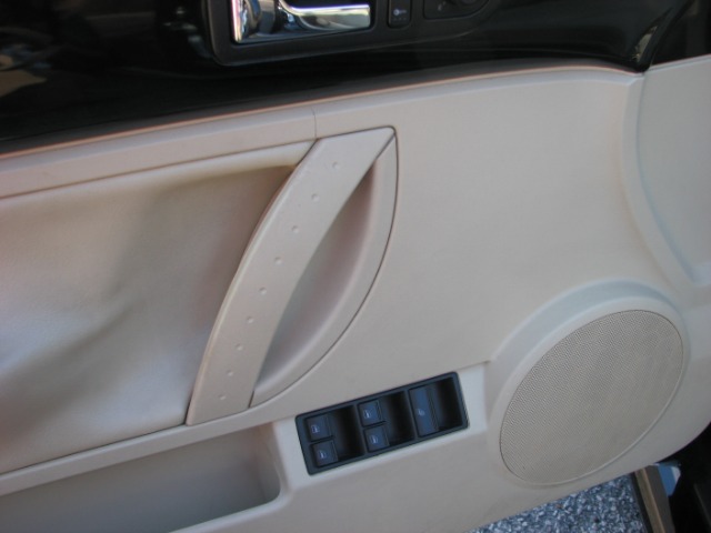 2003 Volkswagen New Beetle 3/4 Ton