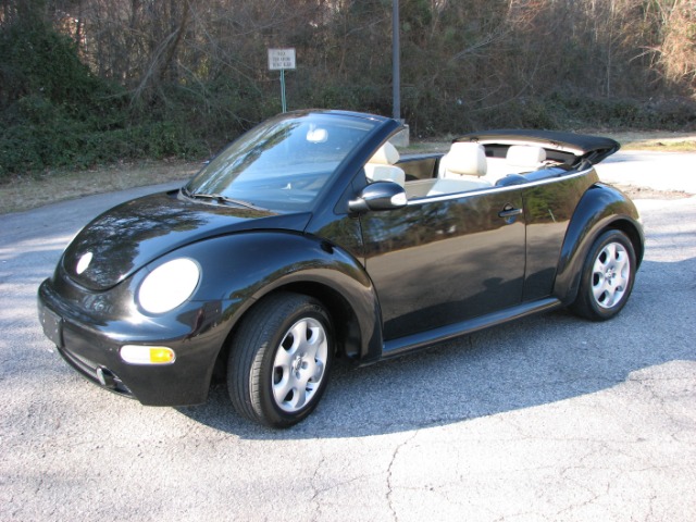 2003 Volkswagen New Beetle 3/4 Ton