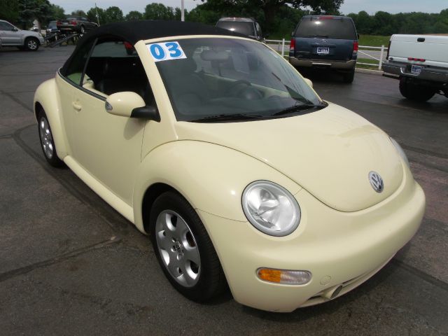 2003 Volkswagen New Beetle 2500 Extended Cab 4WD SLT