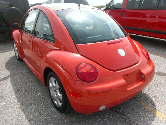 2003 Volkswagen New Beetle 143.5 LTZ