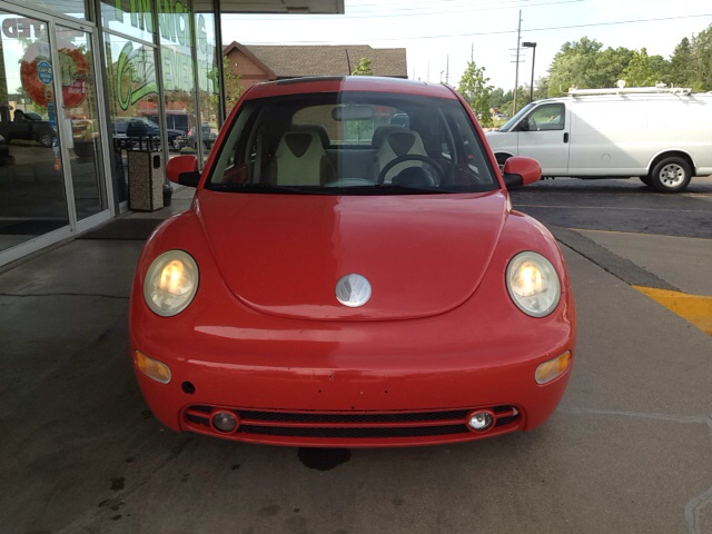 2003 Volkswagen New Beetle T6 AWD Leather Moonroof Navigation
