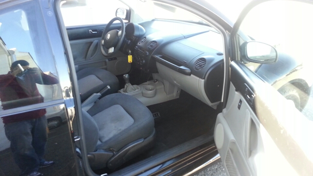 2003 Volkswagen New Beetle 2500 HD Laramie CREW CAB S/B