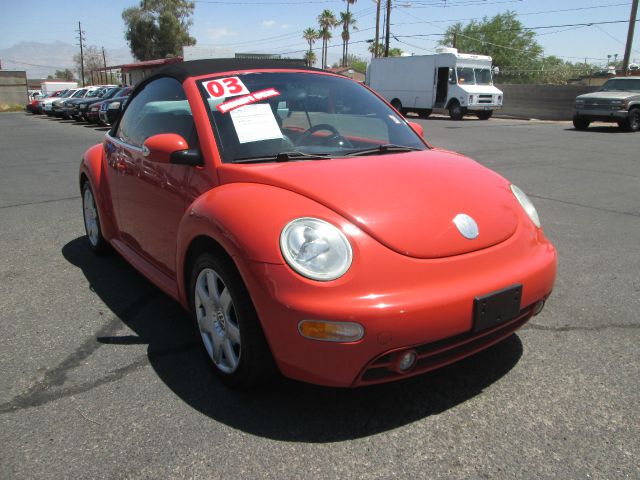 2003 Volkswagen New Beetle 3/4 Ton