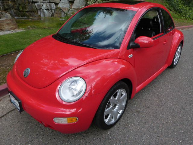 2003 Volkswagen New Beetle SEL Chrome Wheels/front Wheel Drive