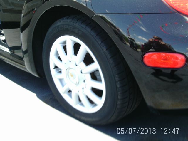 2004 Volkswagen New Beetle 2500 Extended Cab 4WD SLT