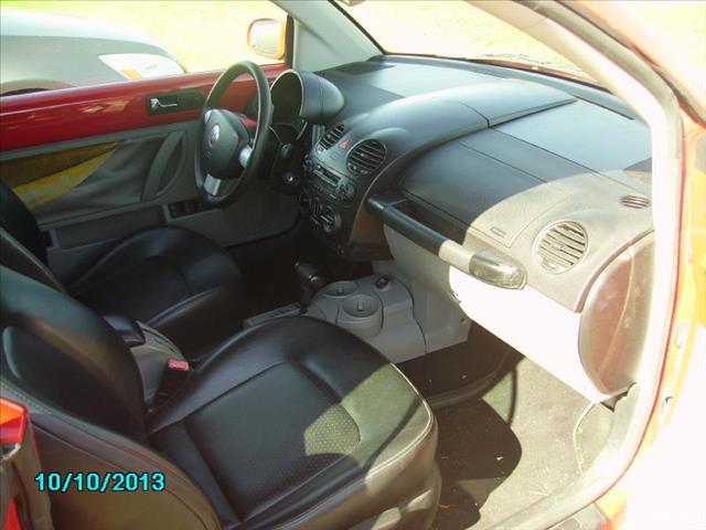 2004 Volkswagen New Beetle 2LT Z71 4WD