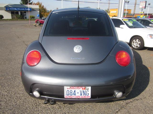 2004 Volkswagen New Beetle GT 4 Door