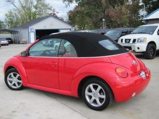 2004 Volkswagen New Beetle King Cab 4WD