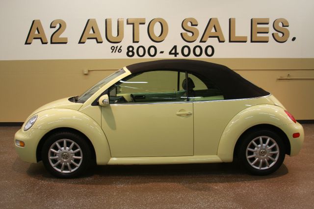 2004 Volkswagen New Beetle 2500 Extended Cab 4WD SLT