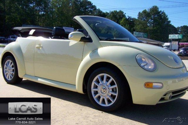 2004 Volkswagen New Beetle FWD 4dr Sport