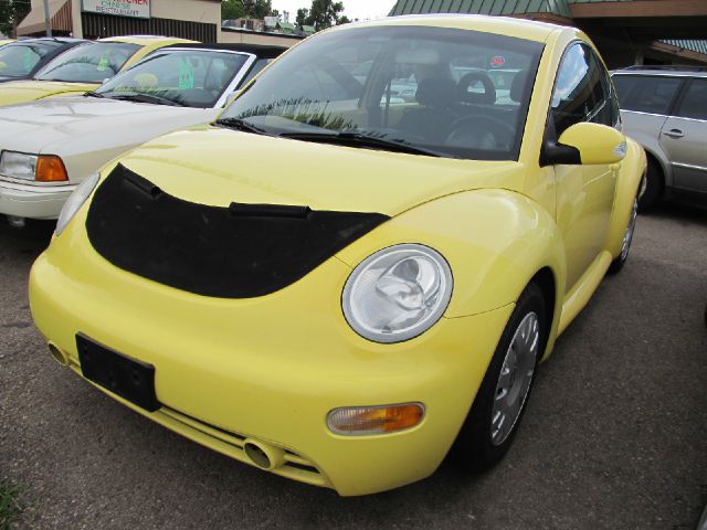 2004 Volkswagen New Beetle 2500 HD Laramie CREW CAB S/B
